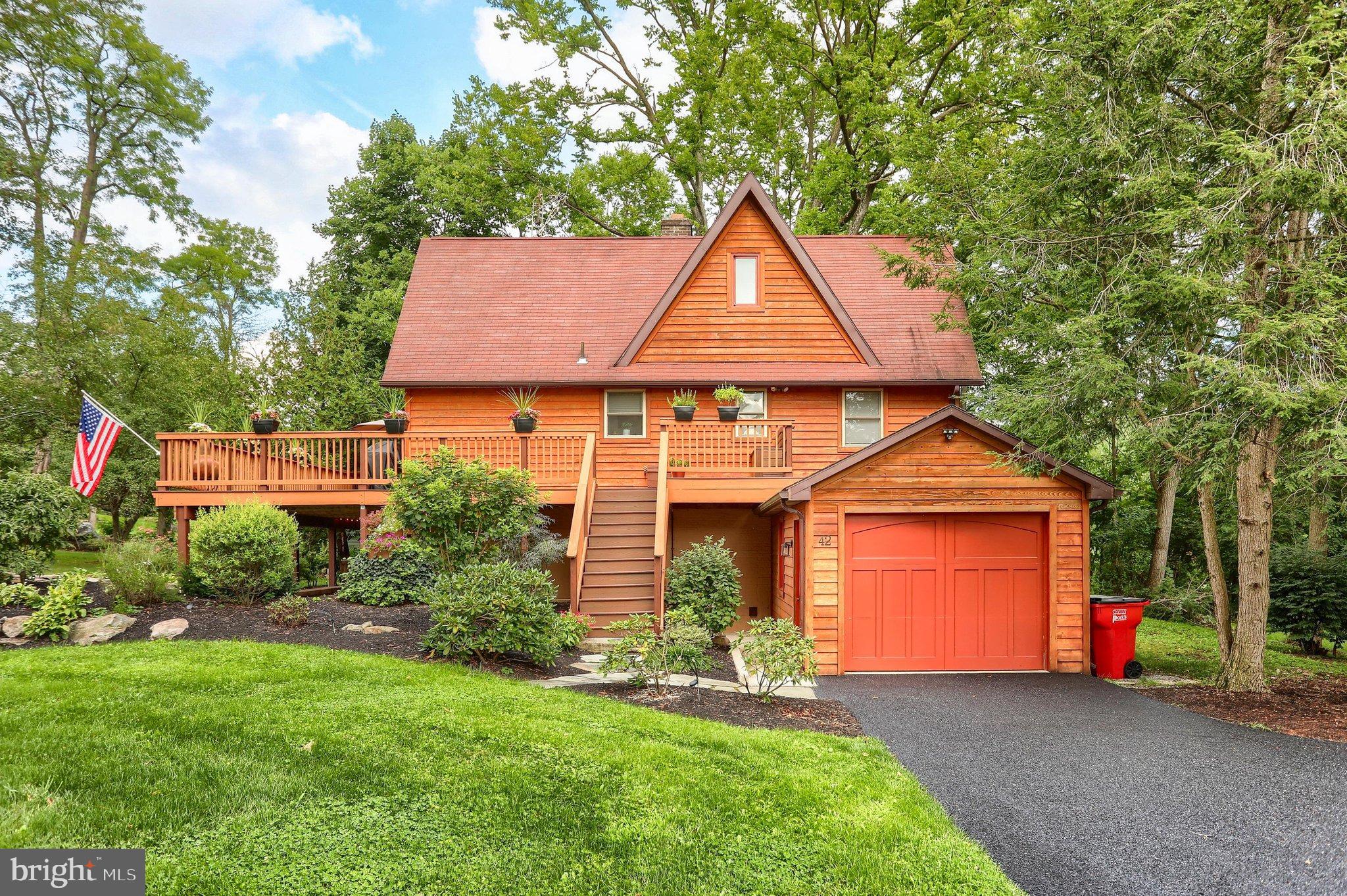 42 WOODCREST DRIVE