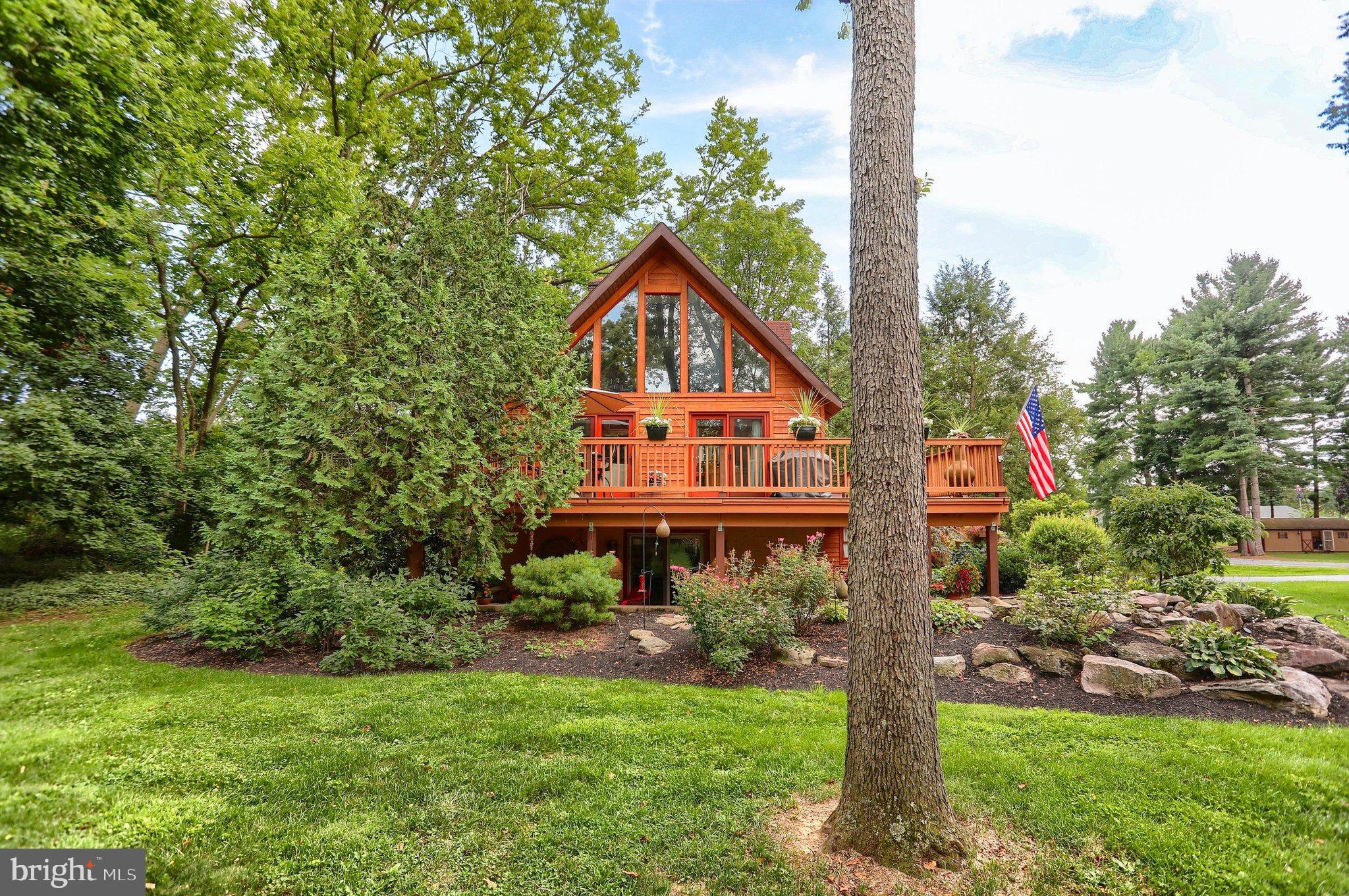 42 WOODCREST DRIVE