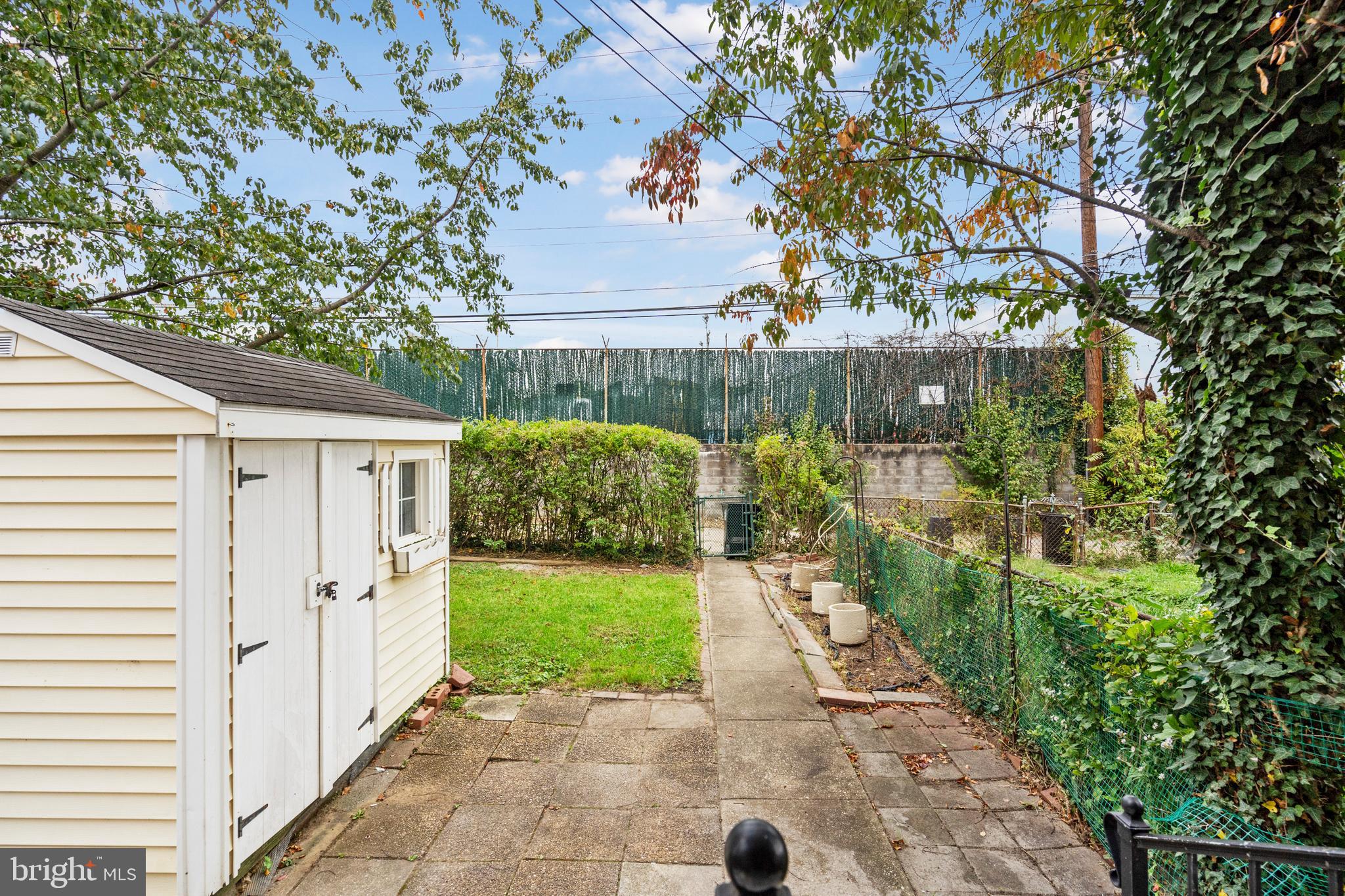 RIDGELEIGH - Residential Lease