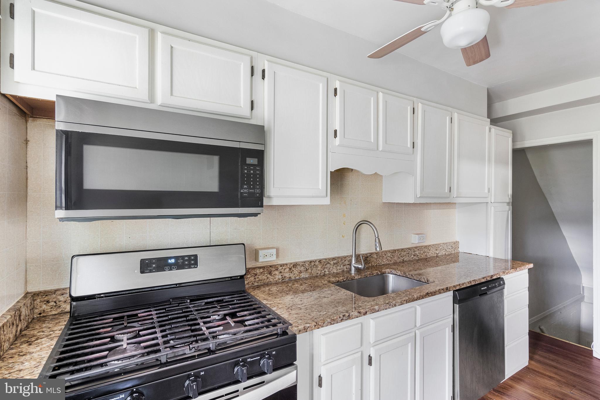 RIDGELEIGH - Residential Lease