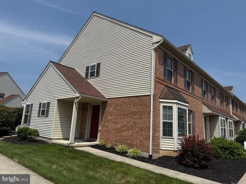 Photo of 39 Acorn Boulevard, LANCASTER, PA 17602 (MLS # PALA2074162)