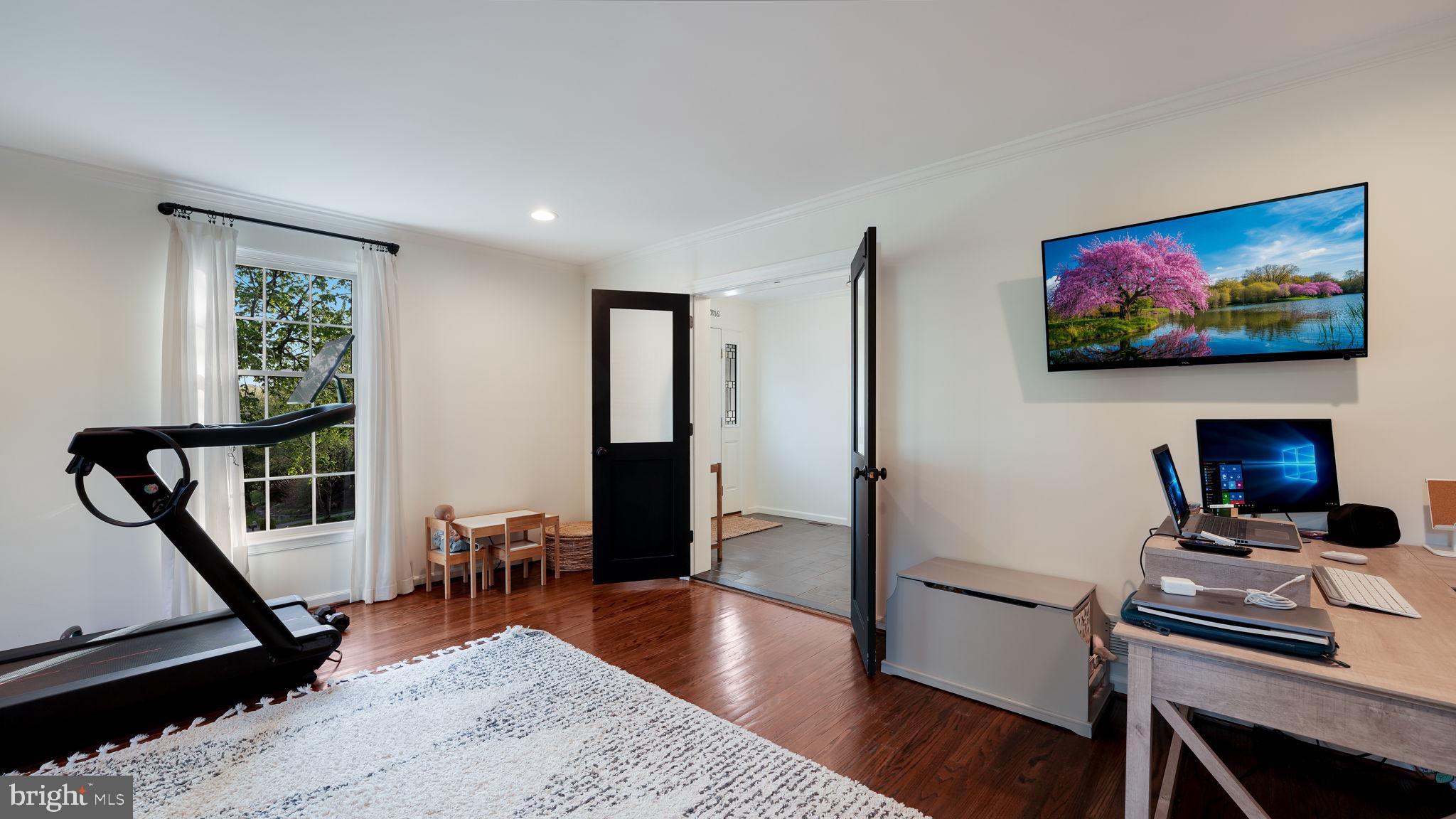 SPRING VALLEY - Residential