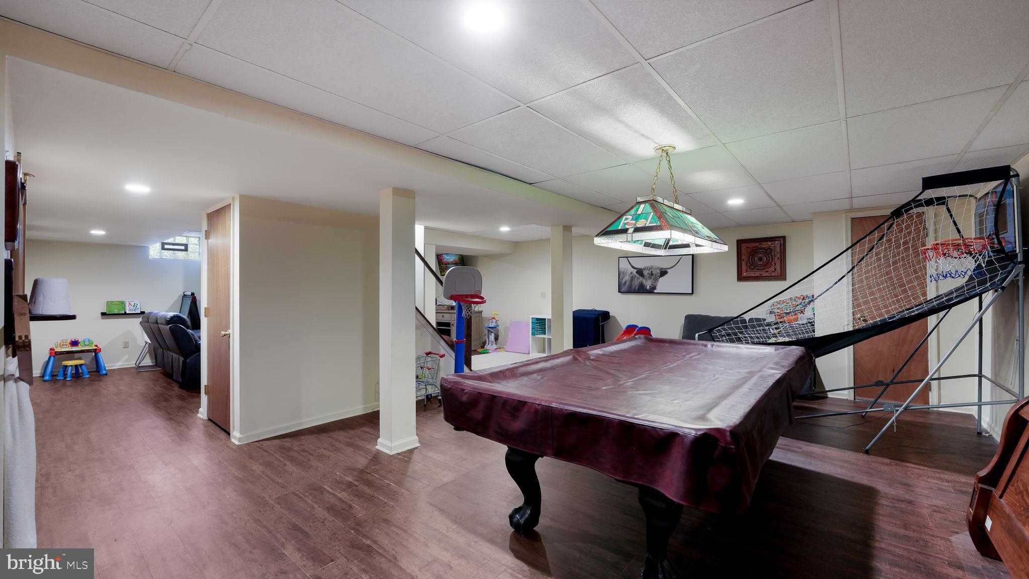 SPRING VALLEY - Residential