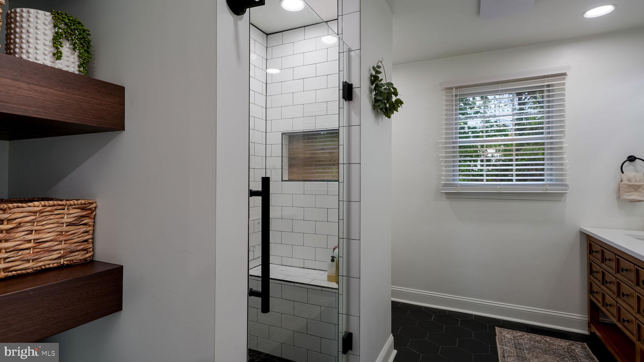 SPRING VALLEY - Residential