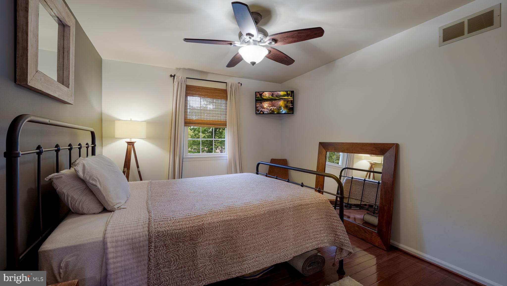 SPRING VALLEY - Residential