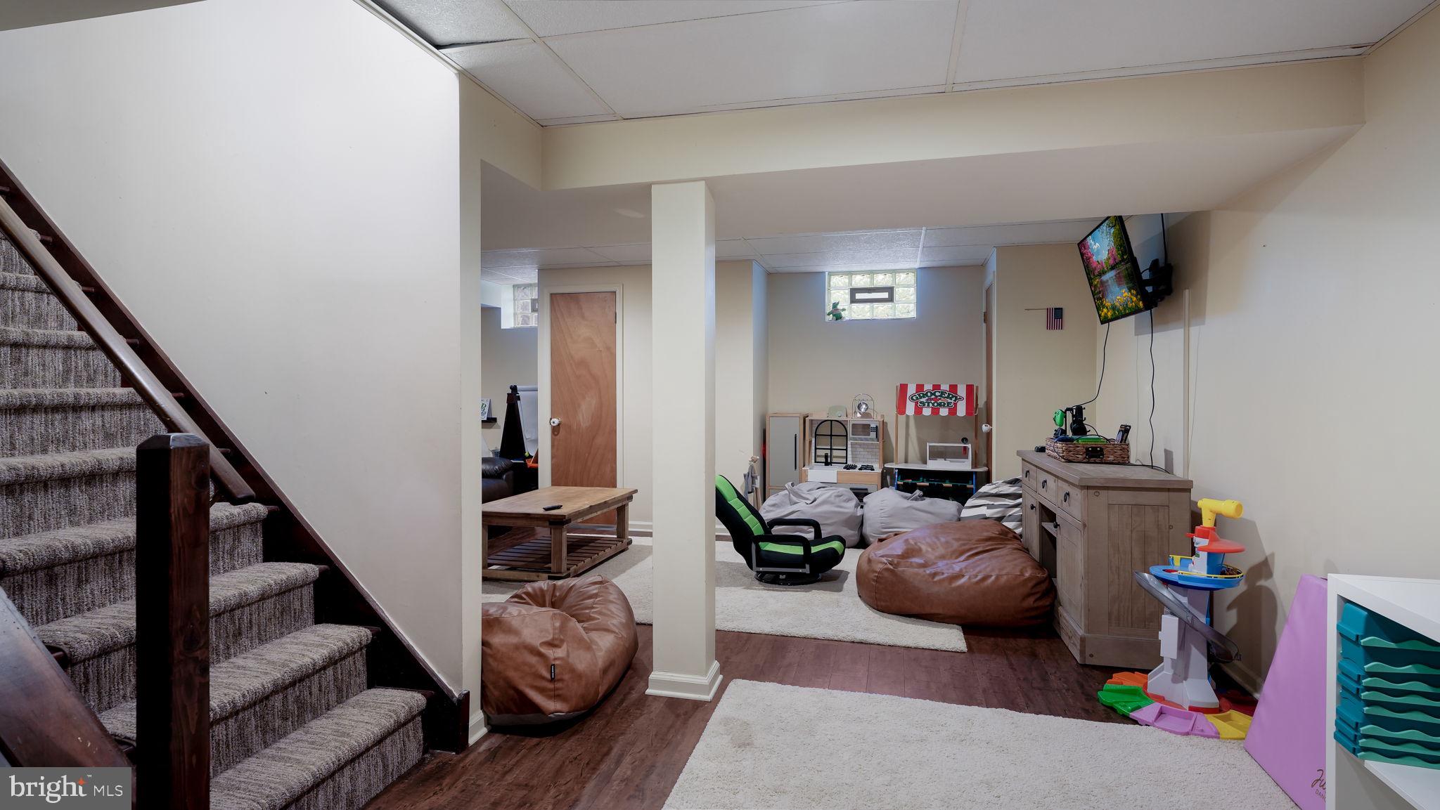 SPRING VALLEY - Residential