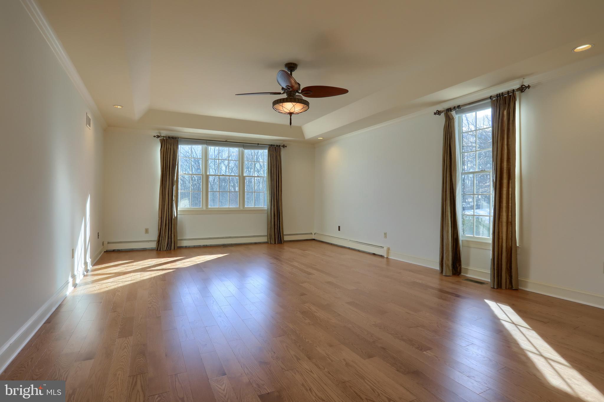 EDISON WOODS - Residential