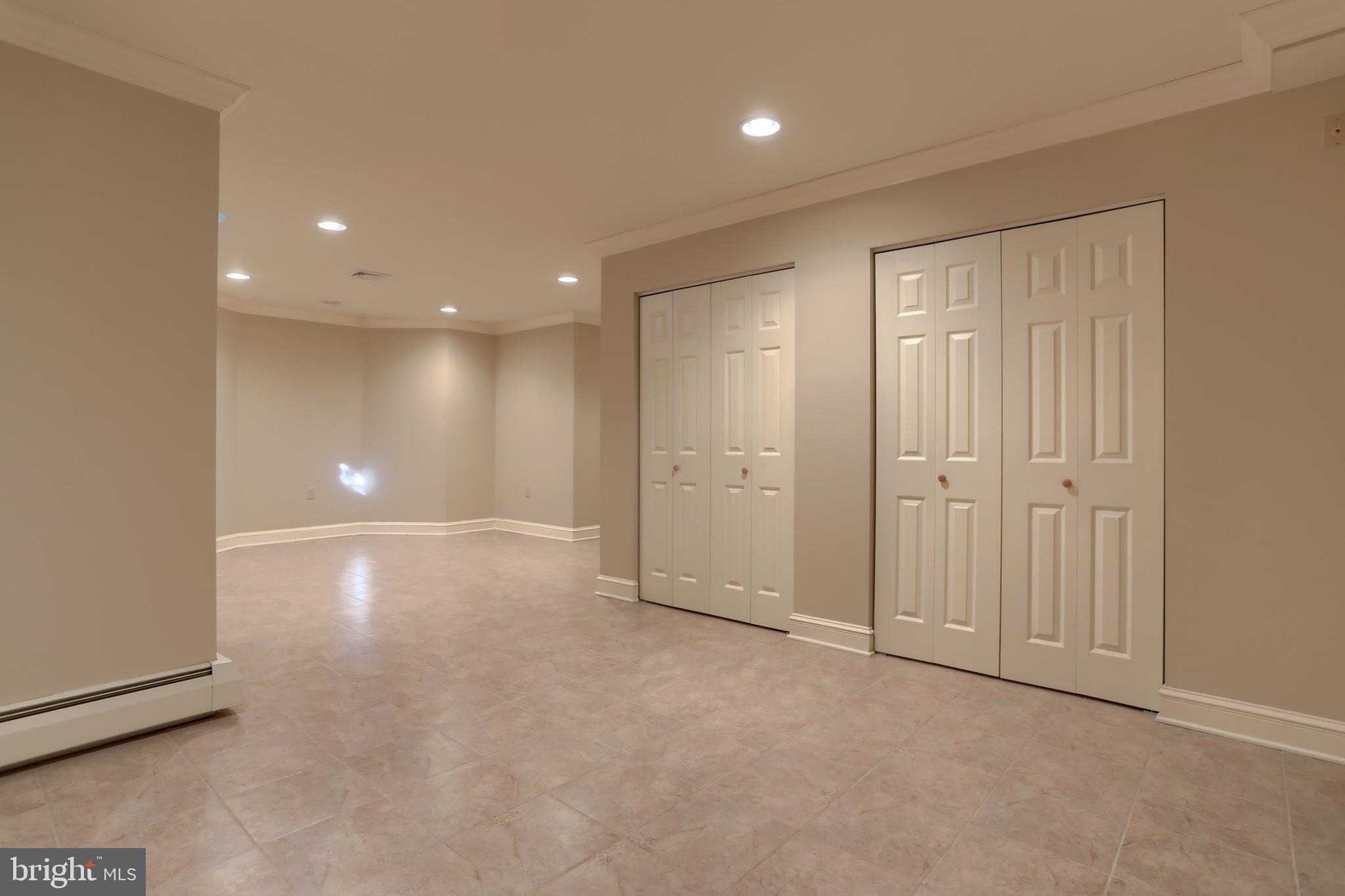 EDISON WOODS - Residential