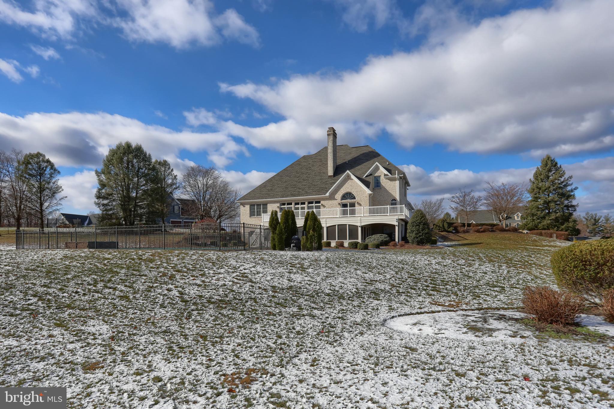 EDISON WOODS - Residential