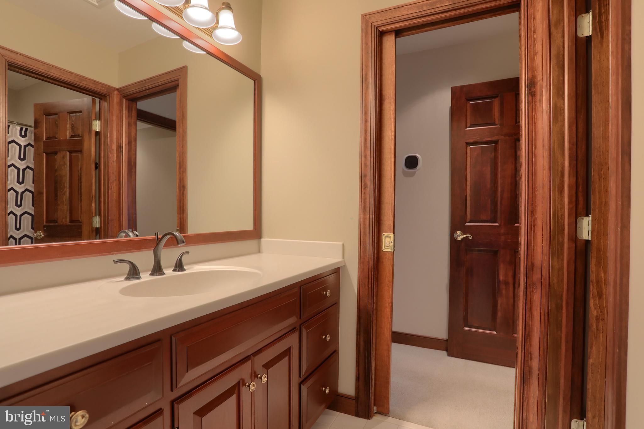 EDISON WOODS - Residential