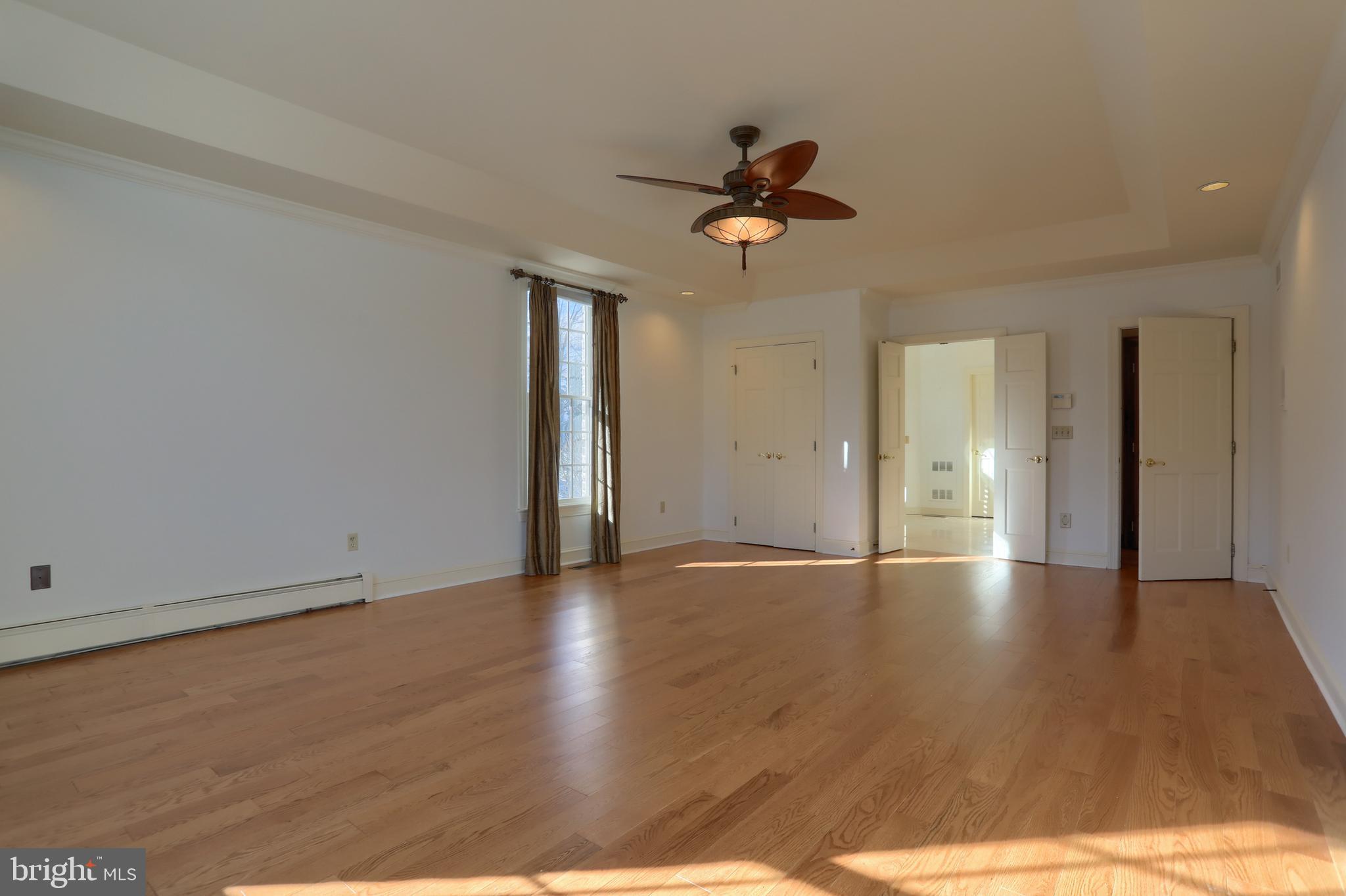 EDISON WOODS - Residential