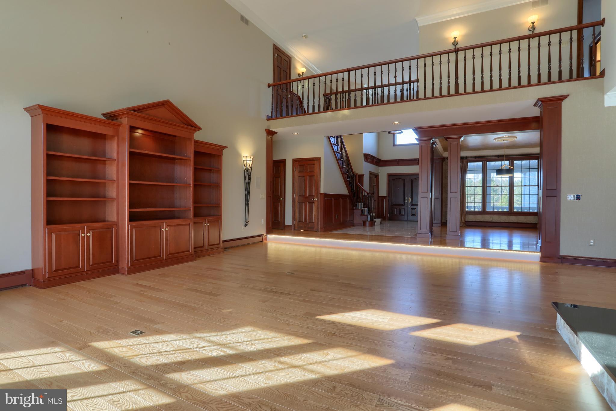 EDISON WOODS - Residential