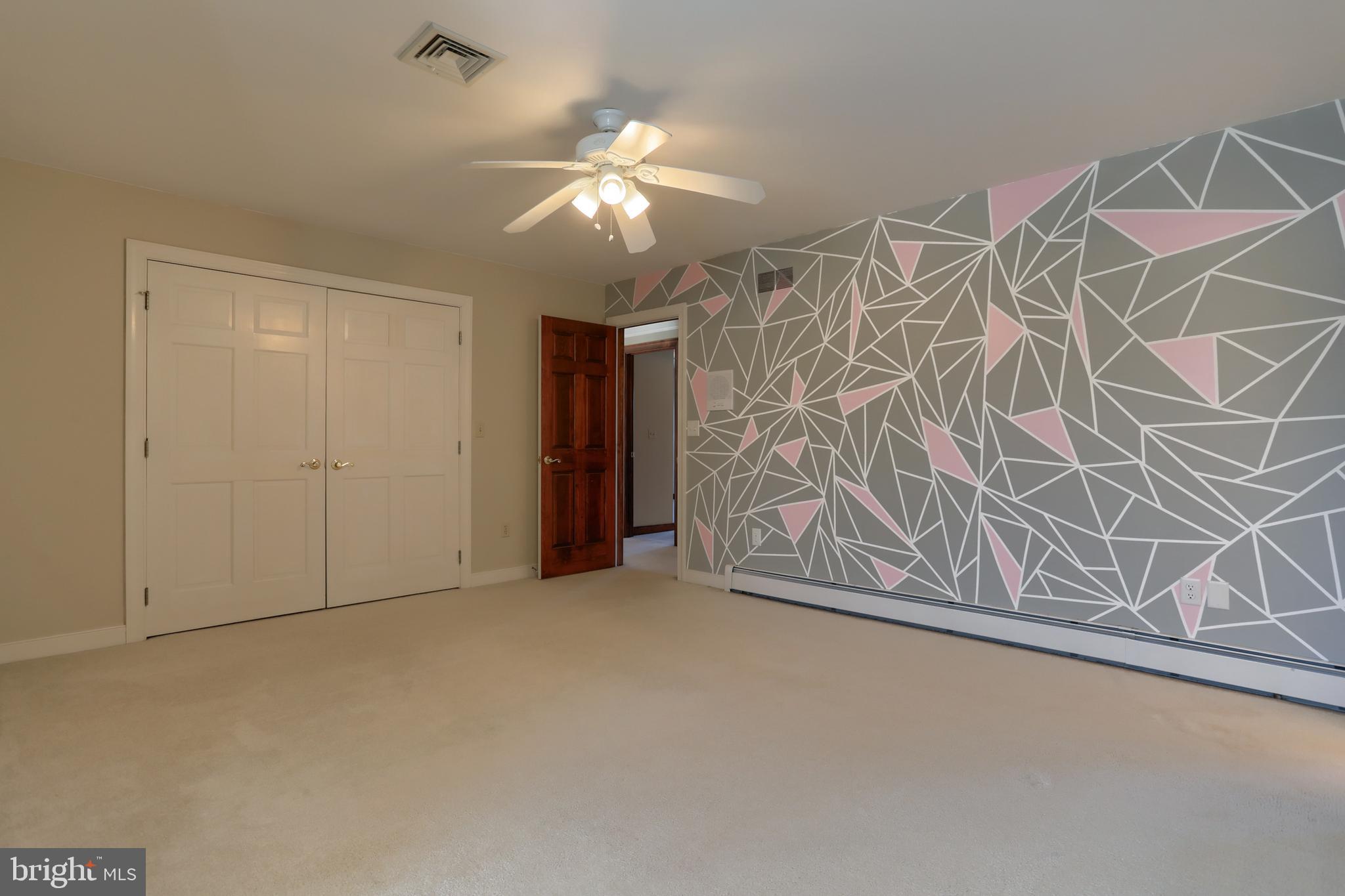 EDISON WOODS - Residential