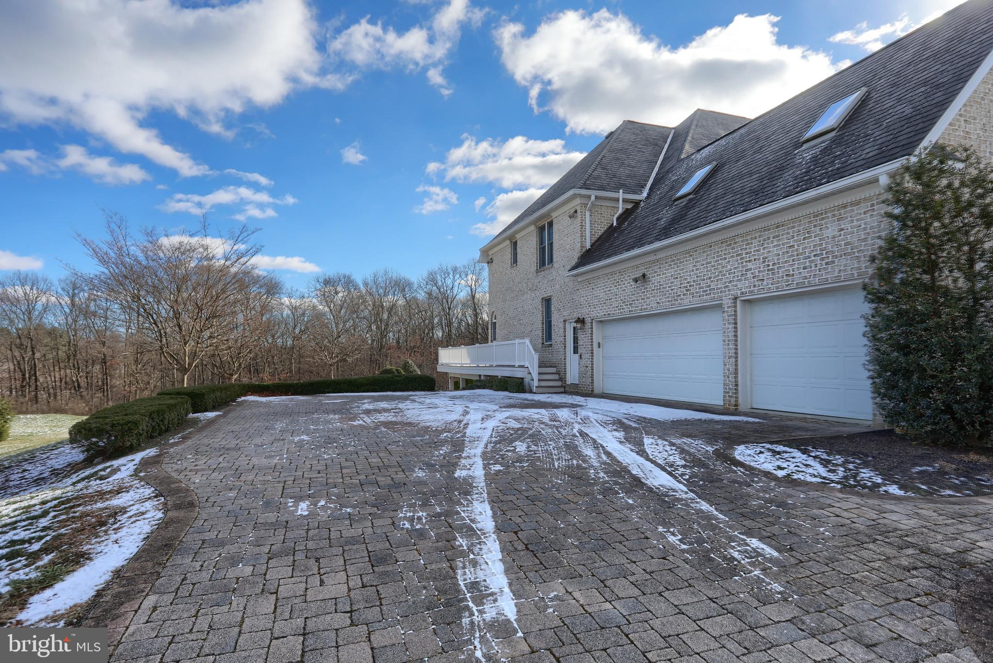 EDISON WOODS - Residential