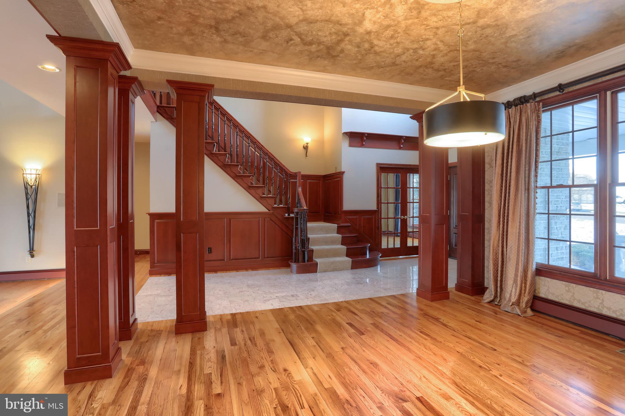 EDISON WOODS - Residential