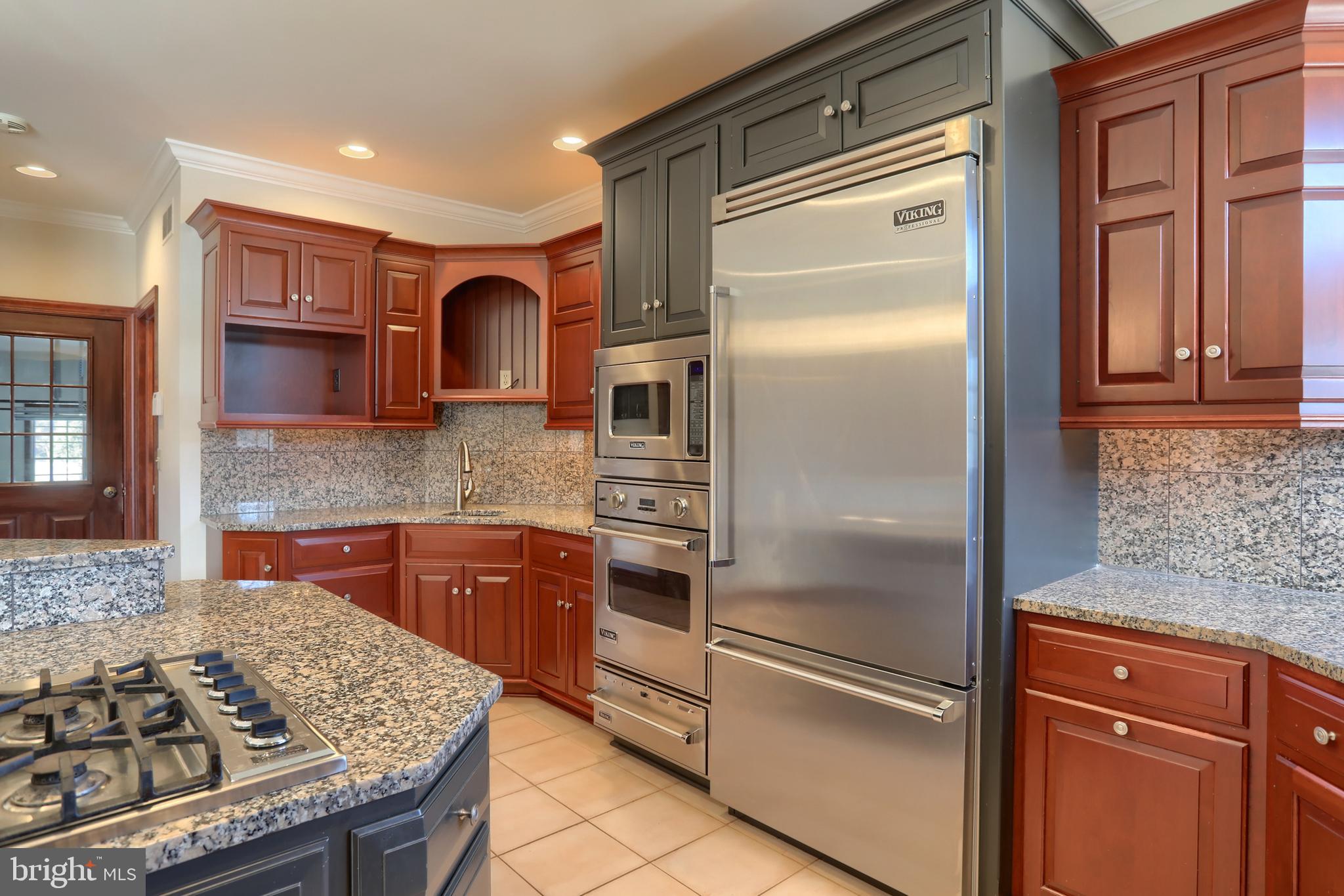 EDISON WOODS - Residential