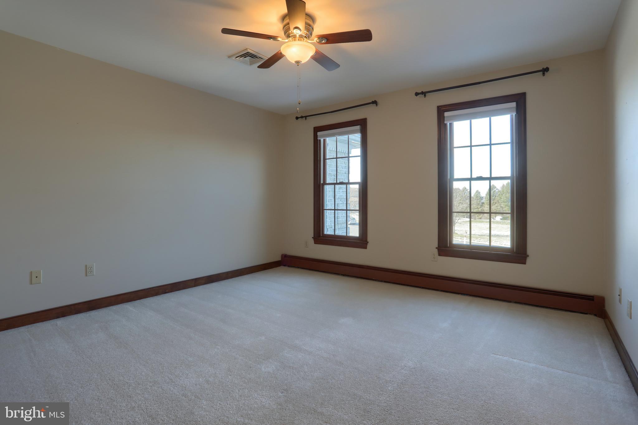 EDISON WOODS - Residential