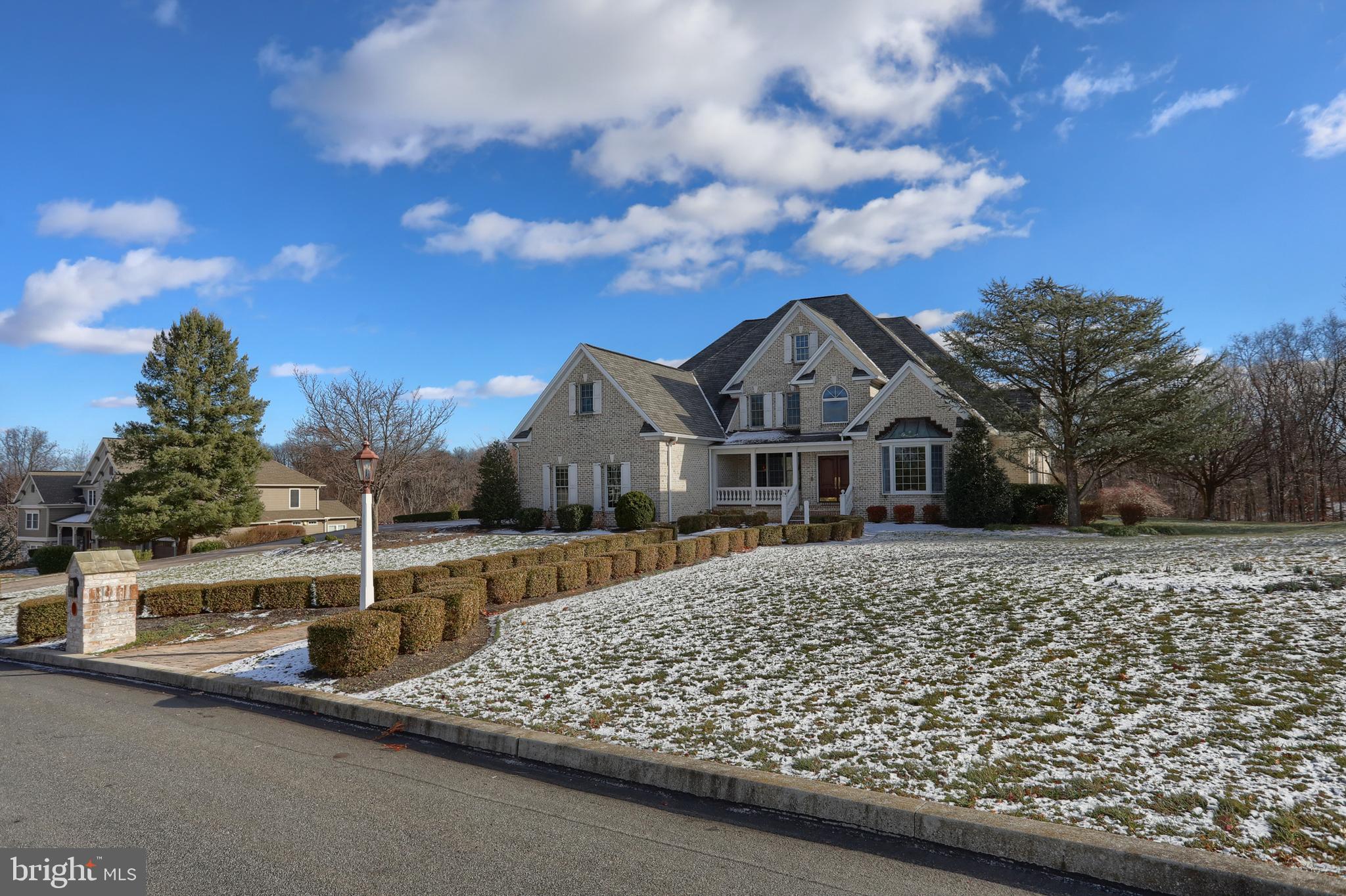 EDISON WOODS - Residential