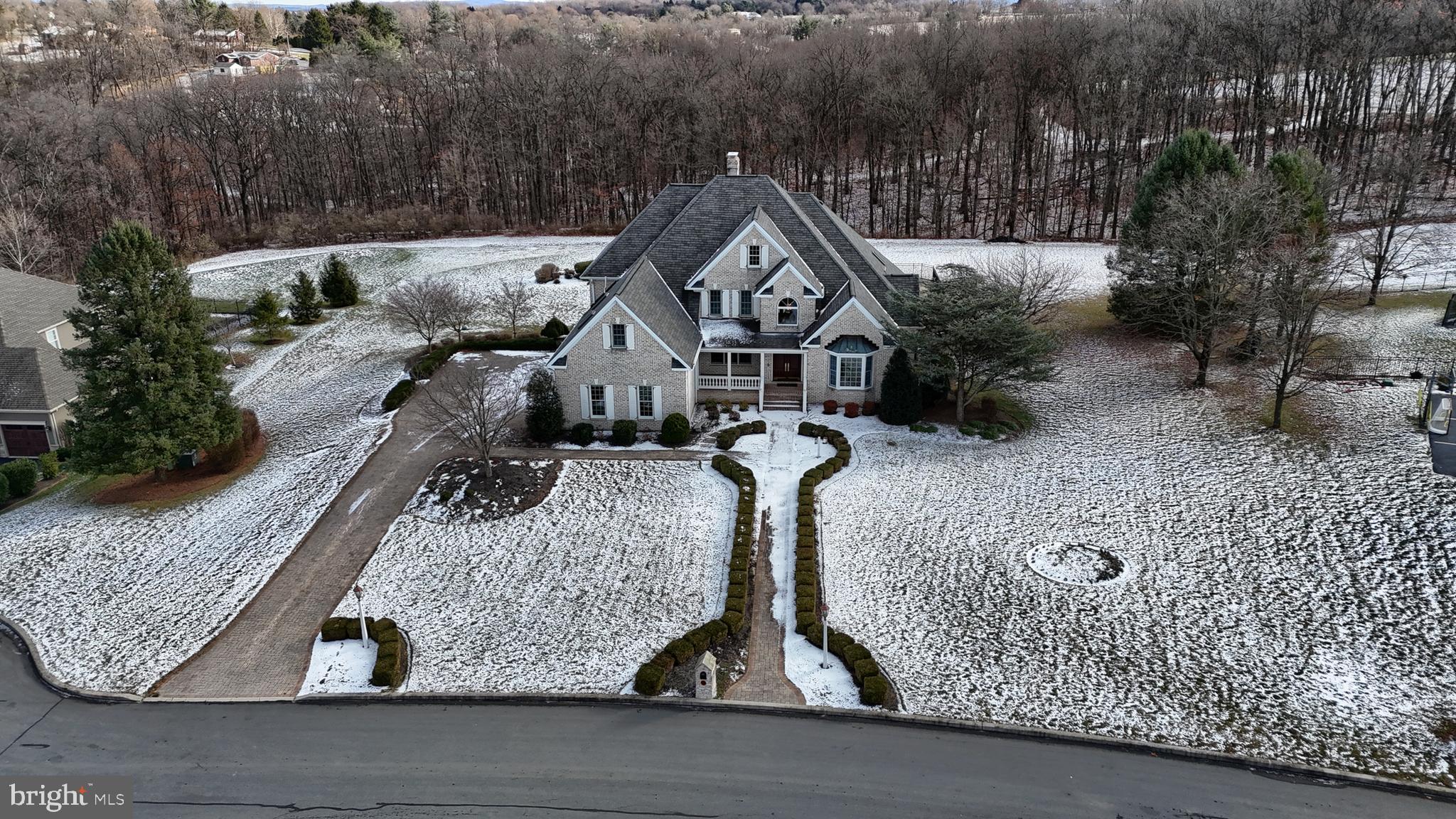 EDISON WOODS - Residential