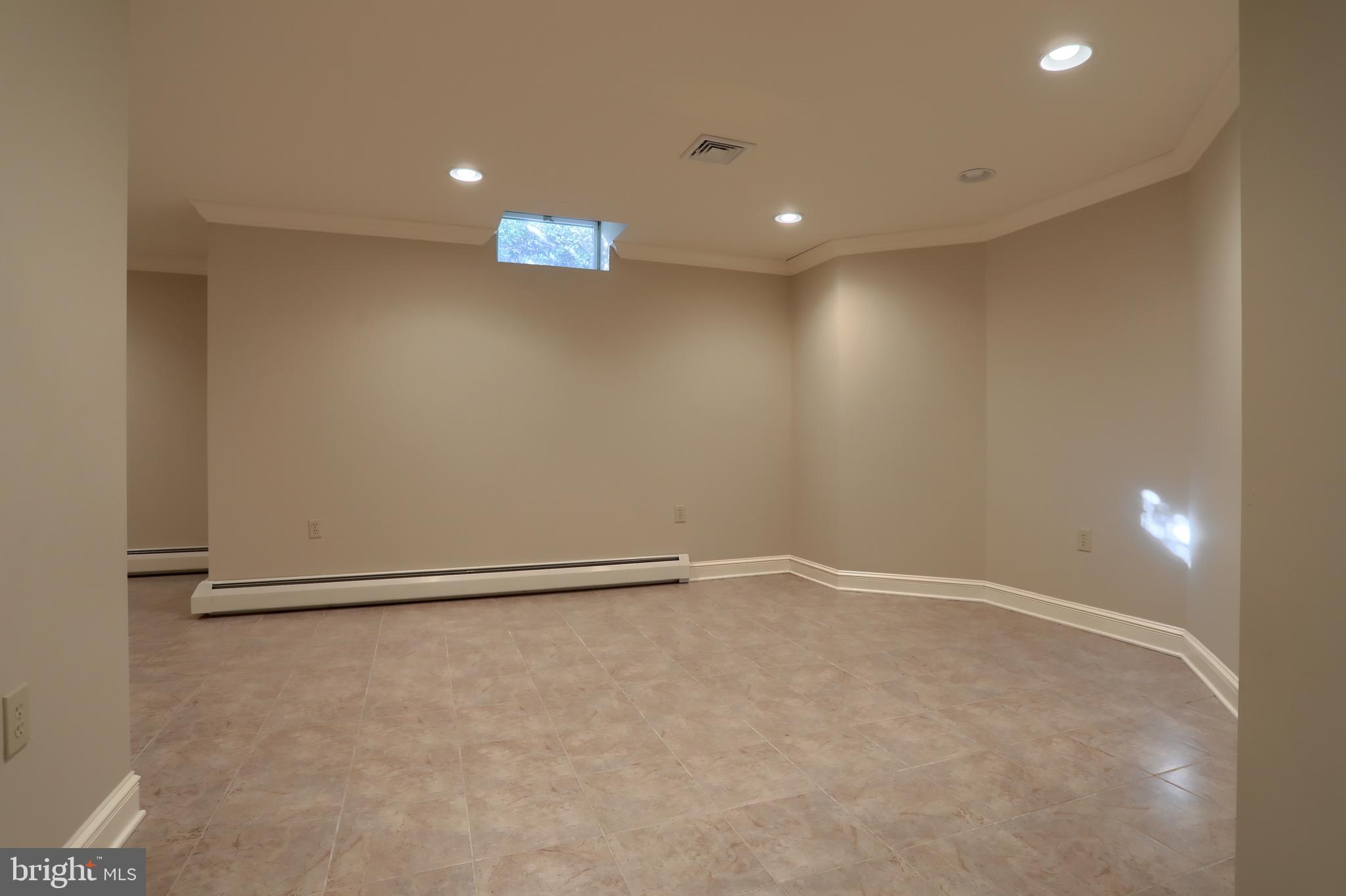 EDISON WOODS - Residential