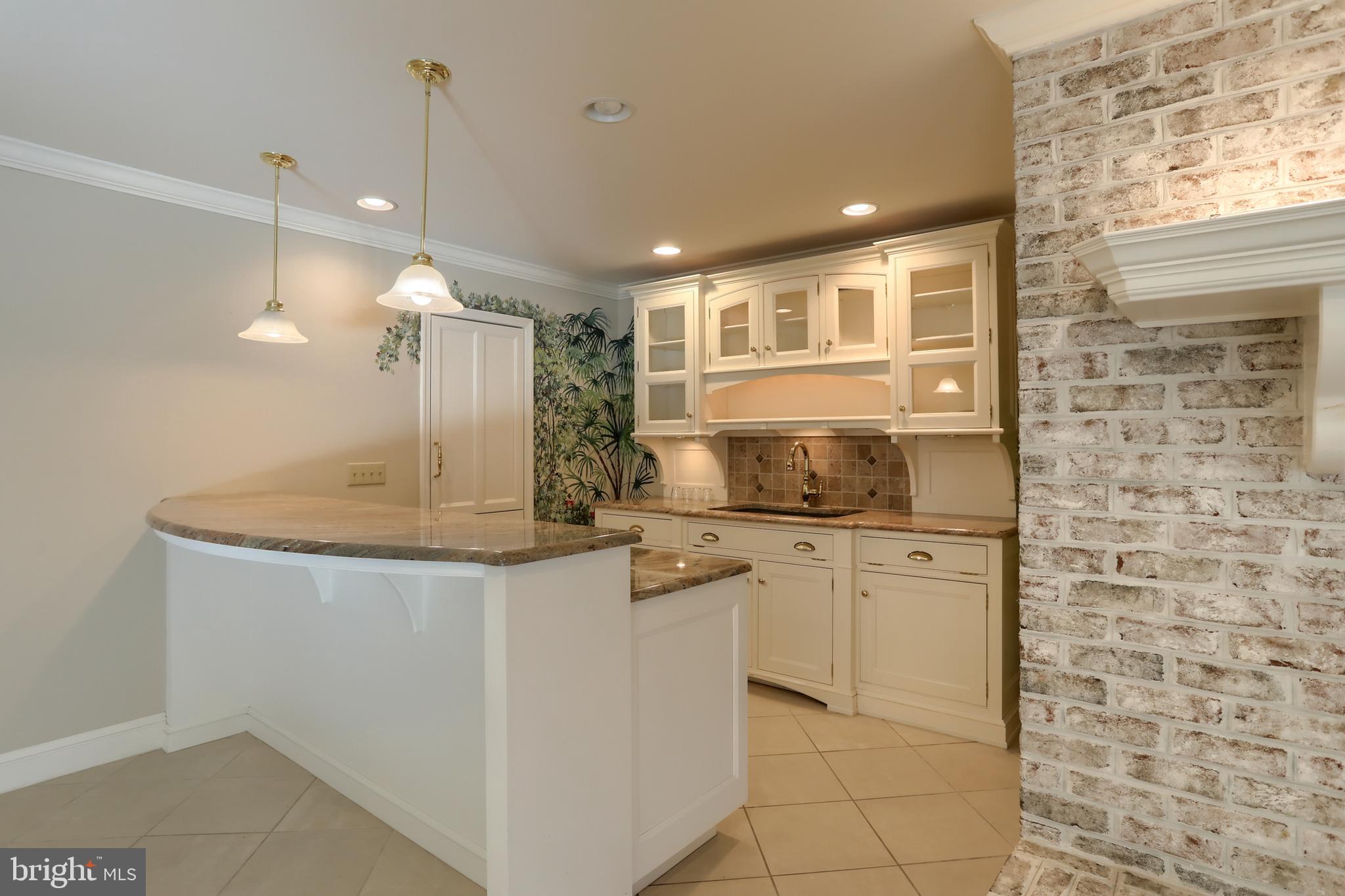 EDISON WOODS - Residential