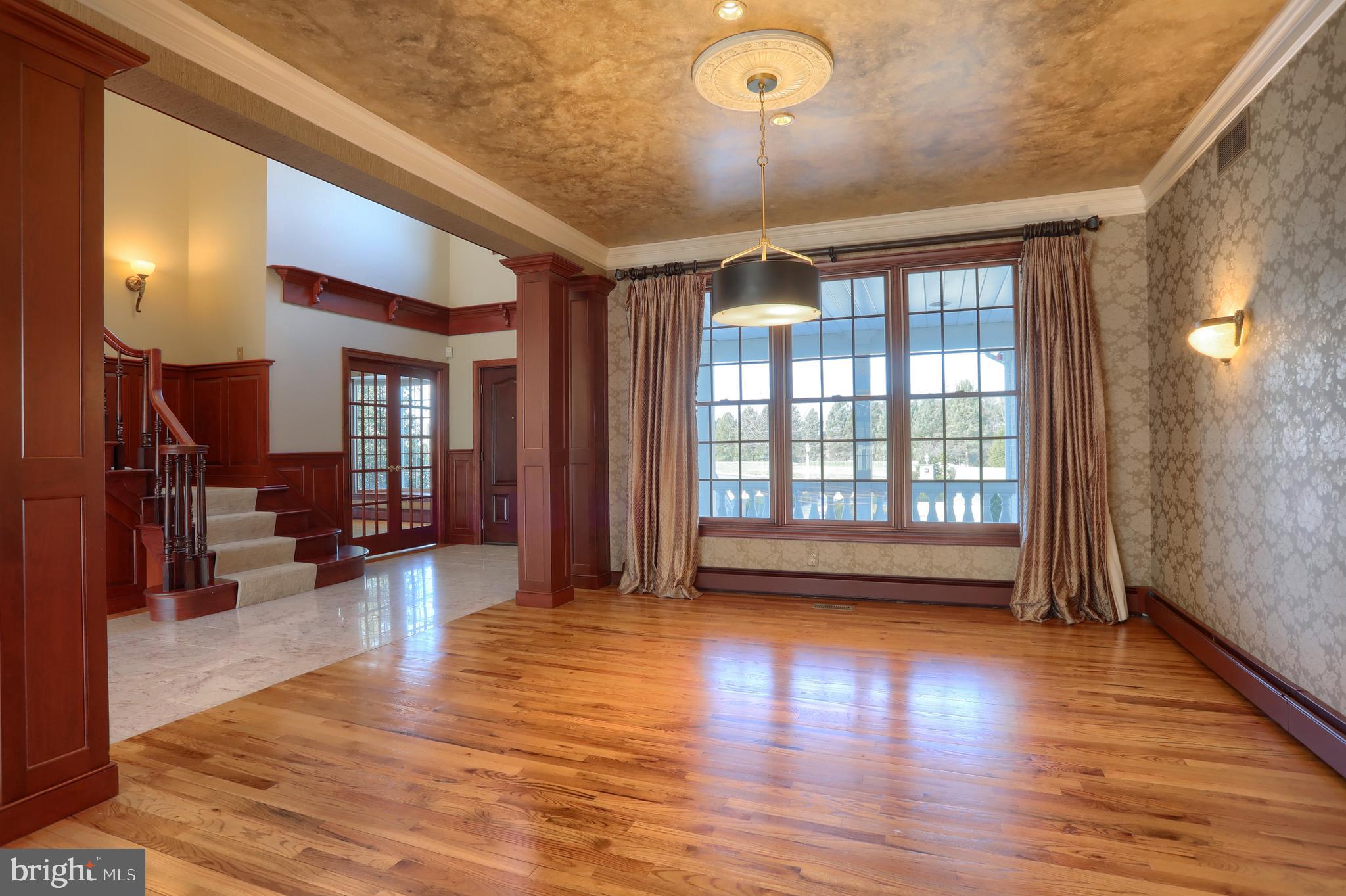 EDISON WOODS - Residential