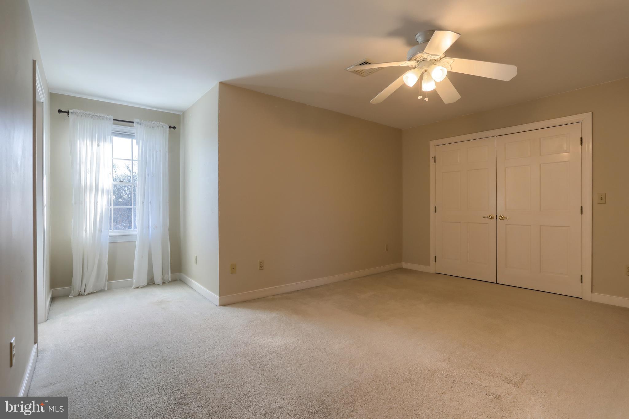 EDISON WOODS - Residential