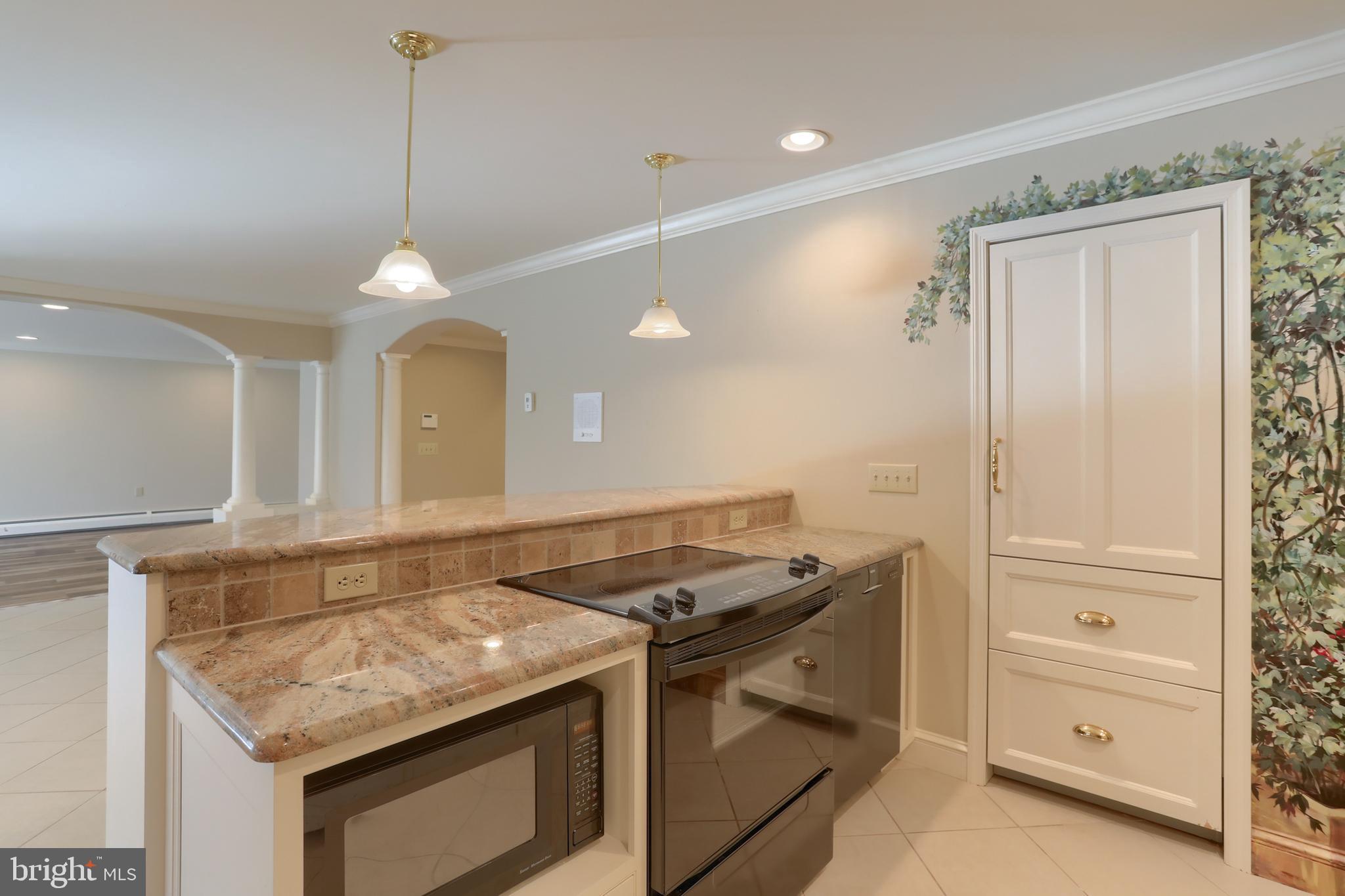 EDISON WOODS - Residential