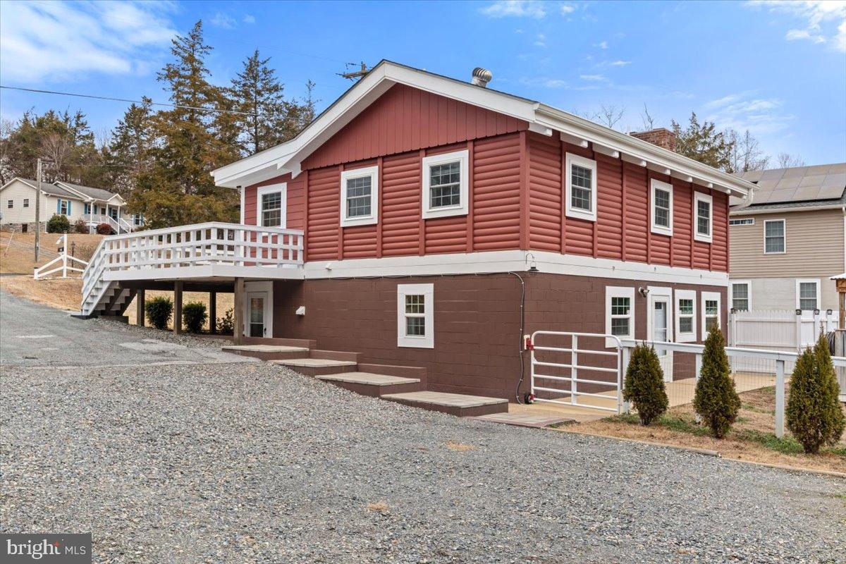 BLUE RIDGE SHORES - Residential