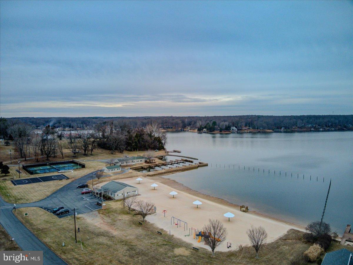 BLUE RIDGE SHORES - Residential