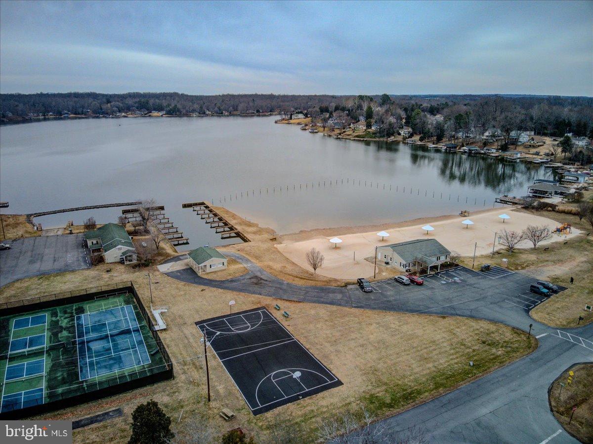 BLUE RIDGE SHORES - Residential