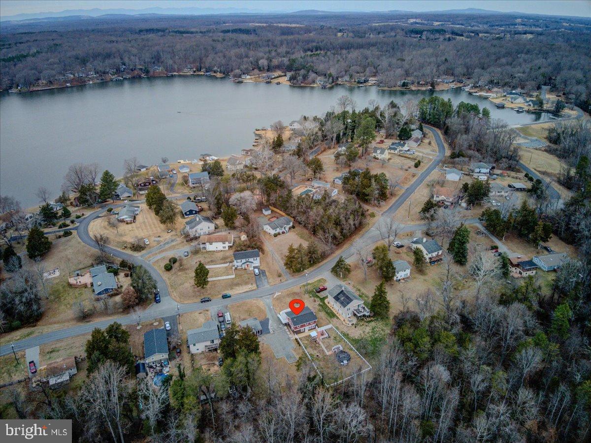 BLUE RIDGE SHORES - Residential