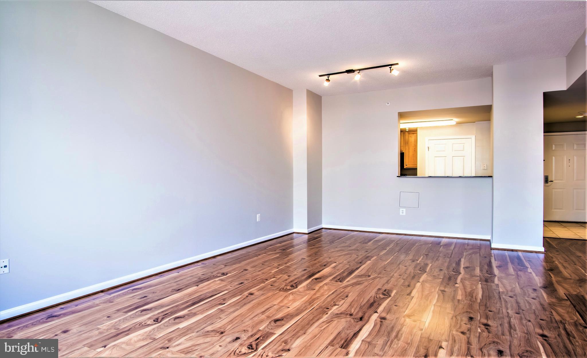 GALLERY AT WHITE FLINT - Residential