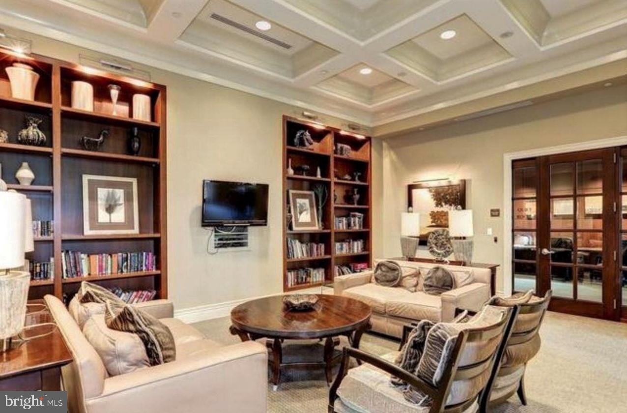 GALLERY AT WHITE FLINT - Residential