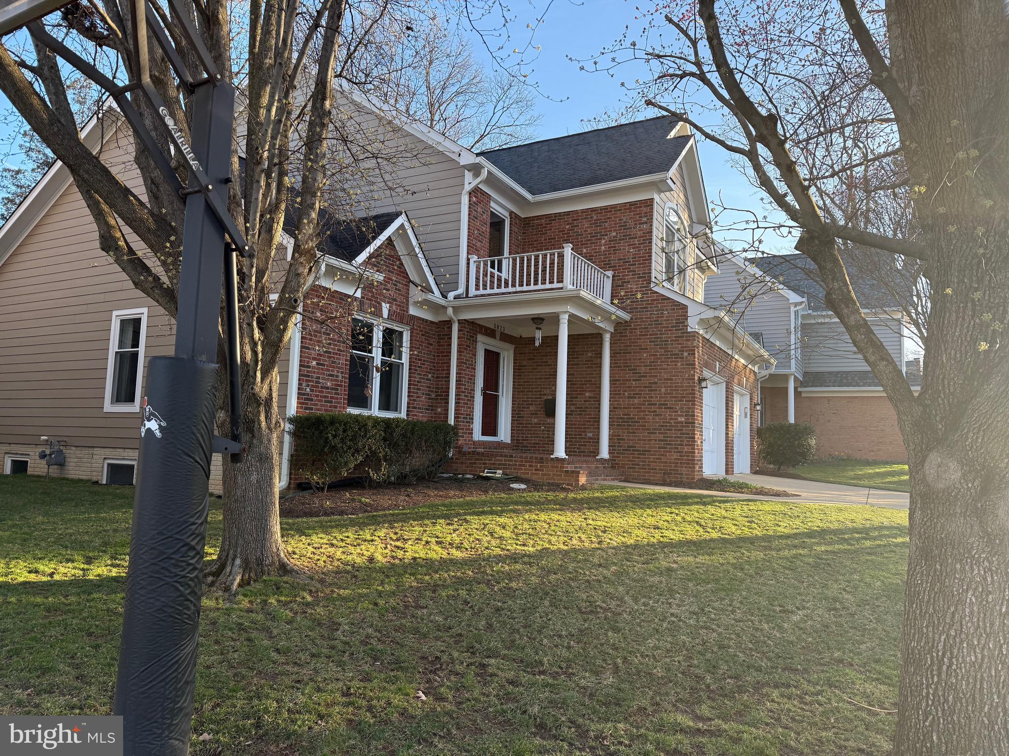 ARLINGTON - Residential