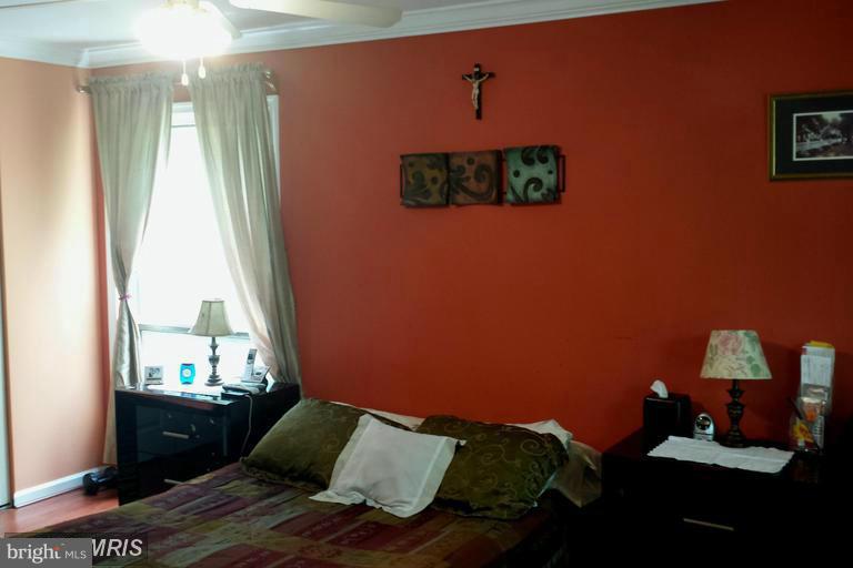 ELAN MEWS - Residential