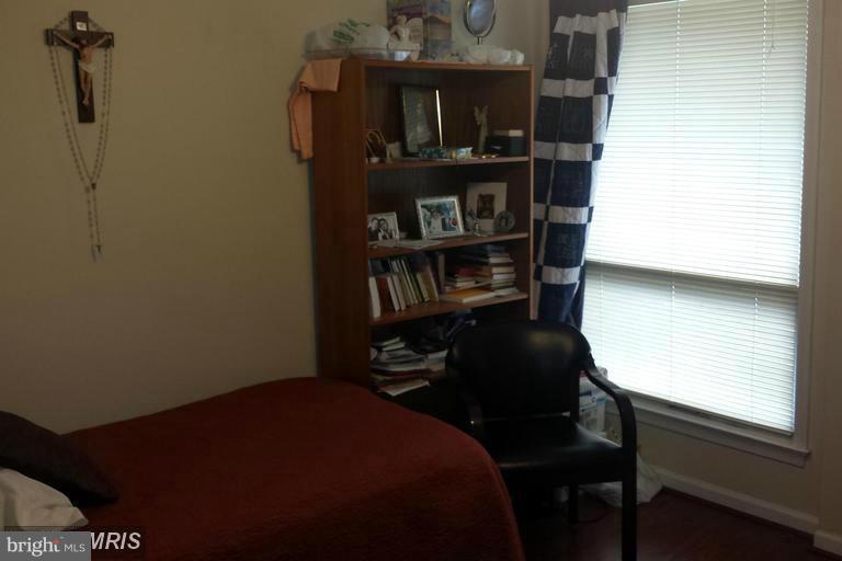 ELAN MEWS - Residential