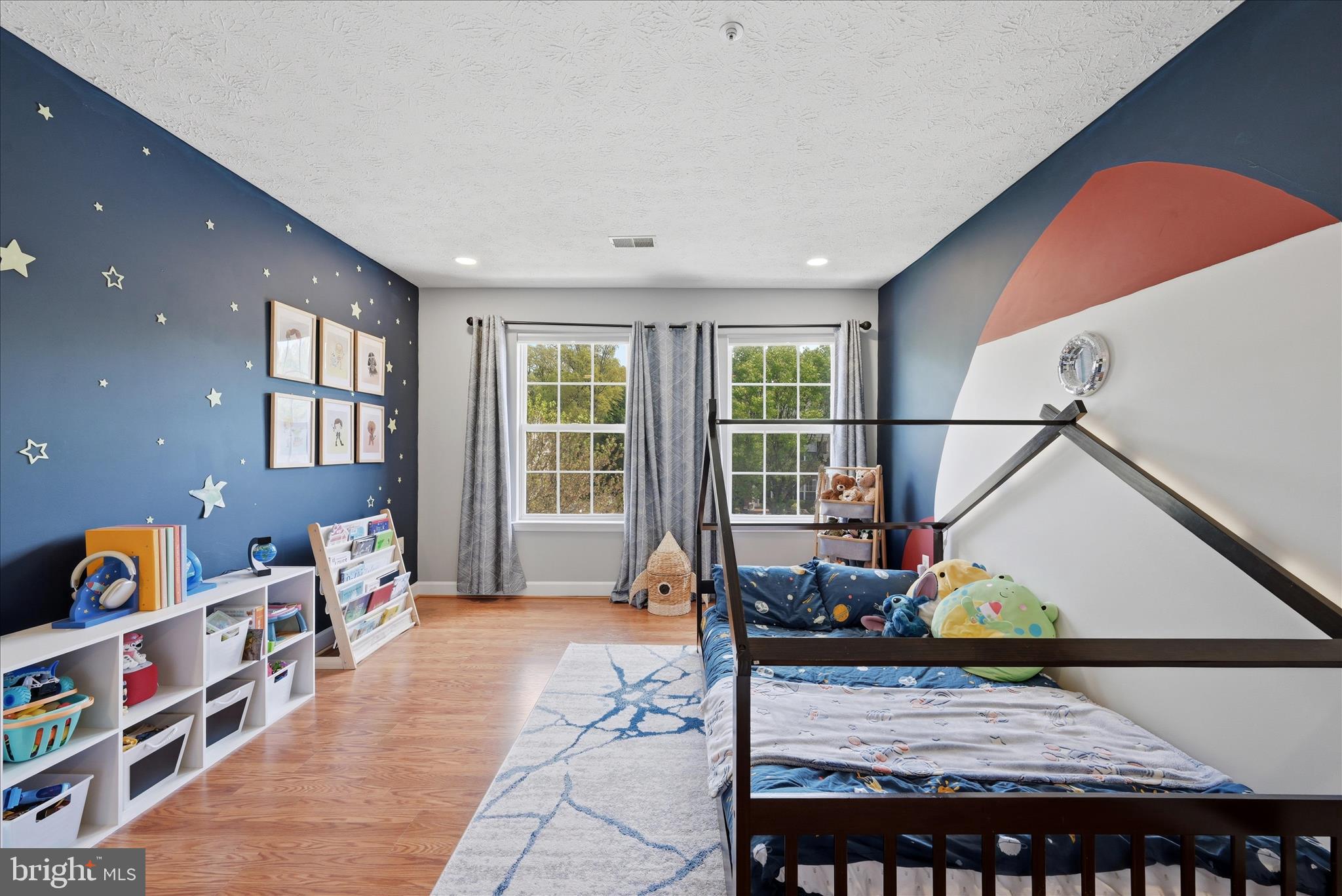 STEEDS GRANT - Residential