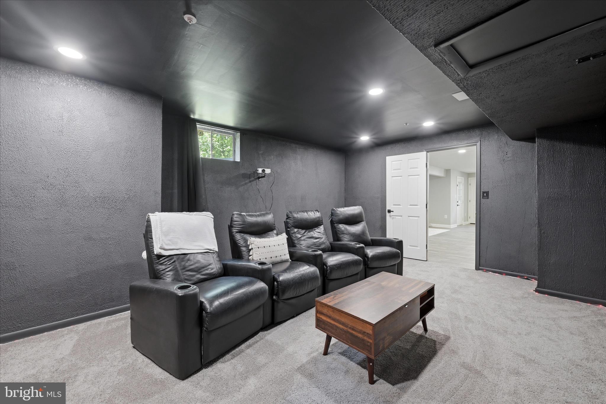 STEEDS GRANT - Residential