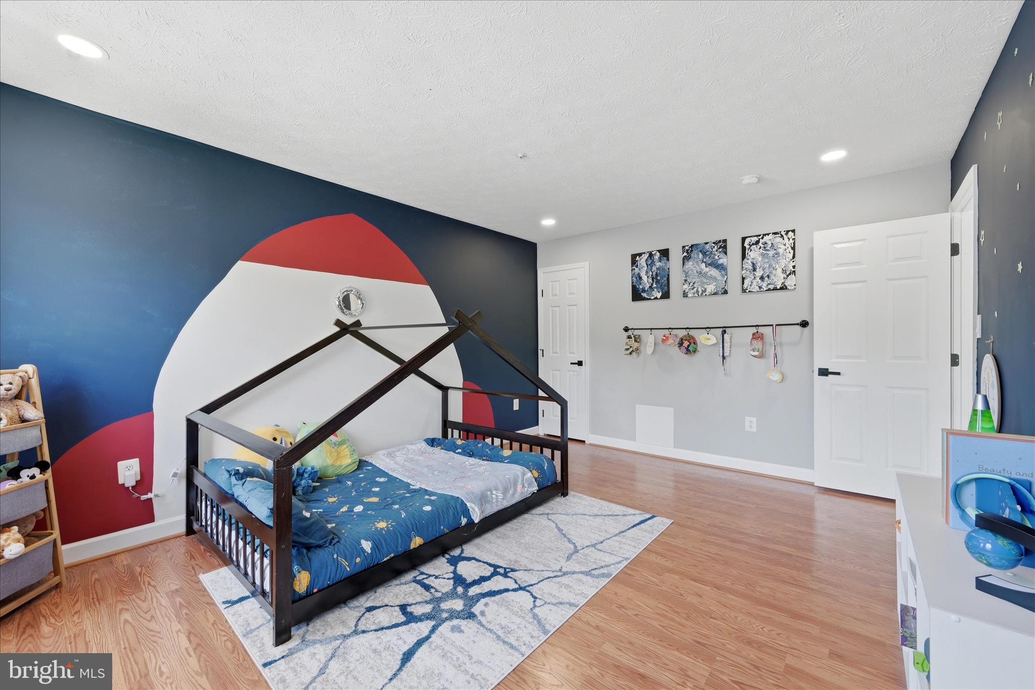 STEEDS GRANT - Residential