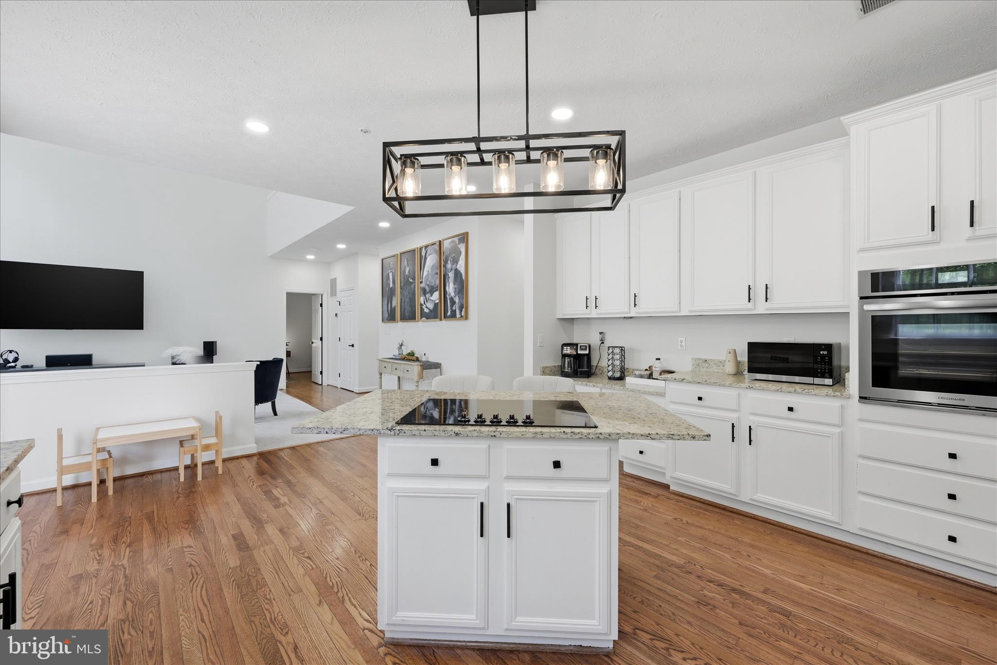 STEEDS GRANT - Residential