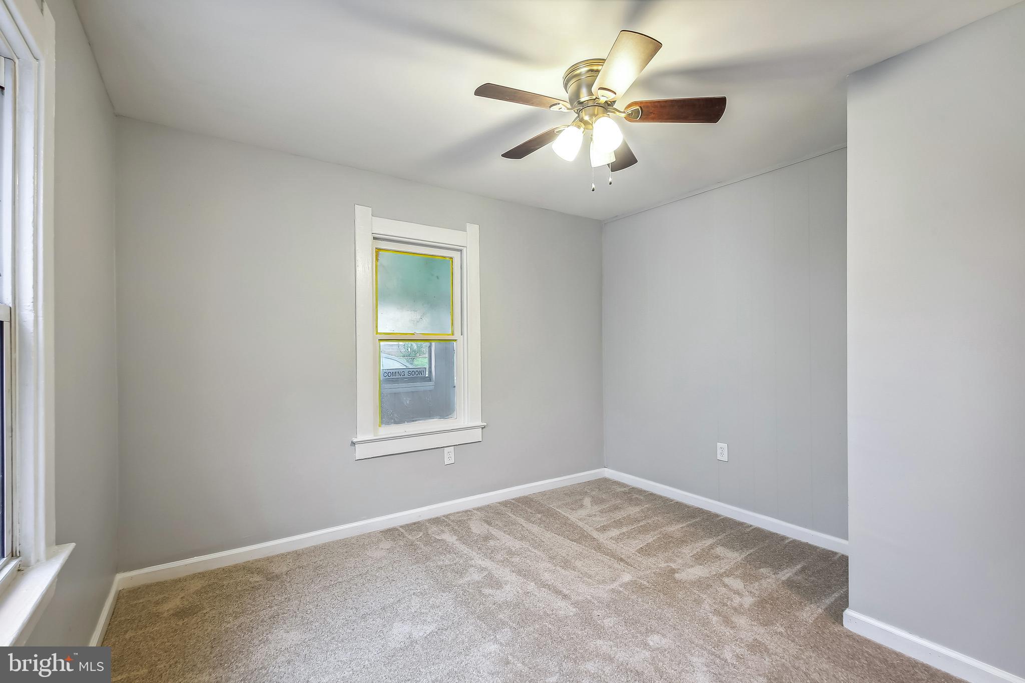 GRETTAS ADDN TO RIVERDAL - Residential