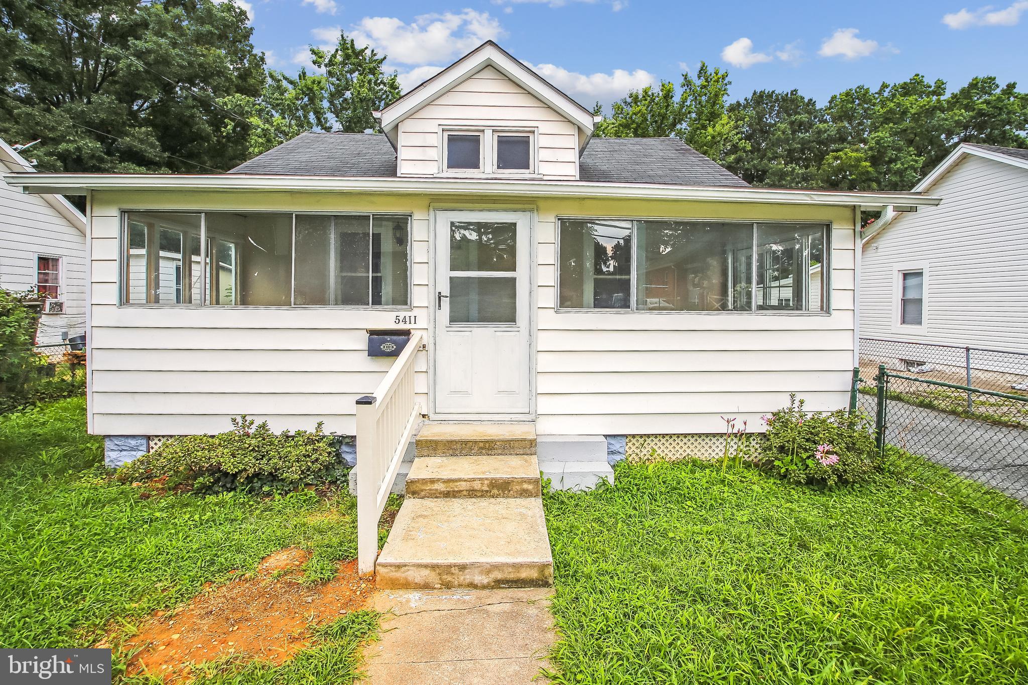 GRETTAS ADDN TO RIVERDAL - Residential