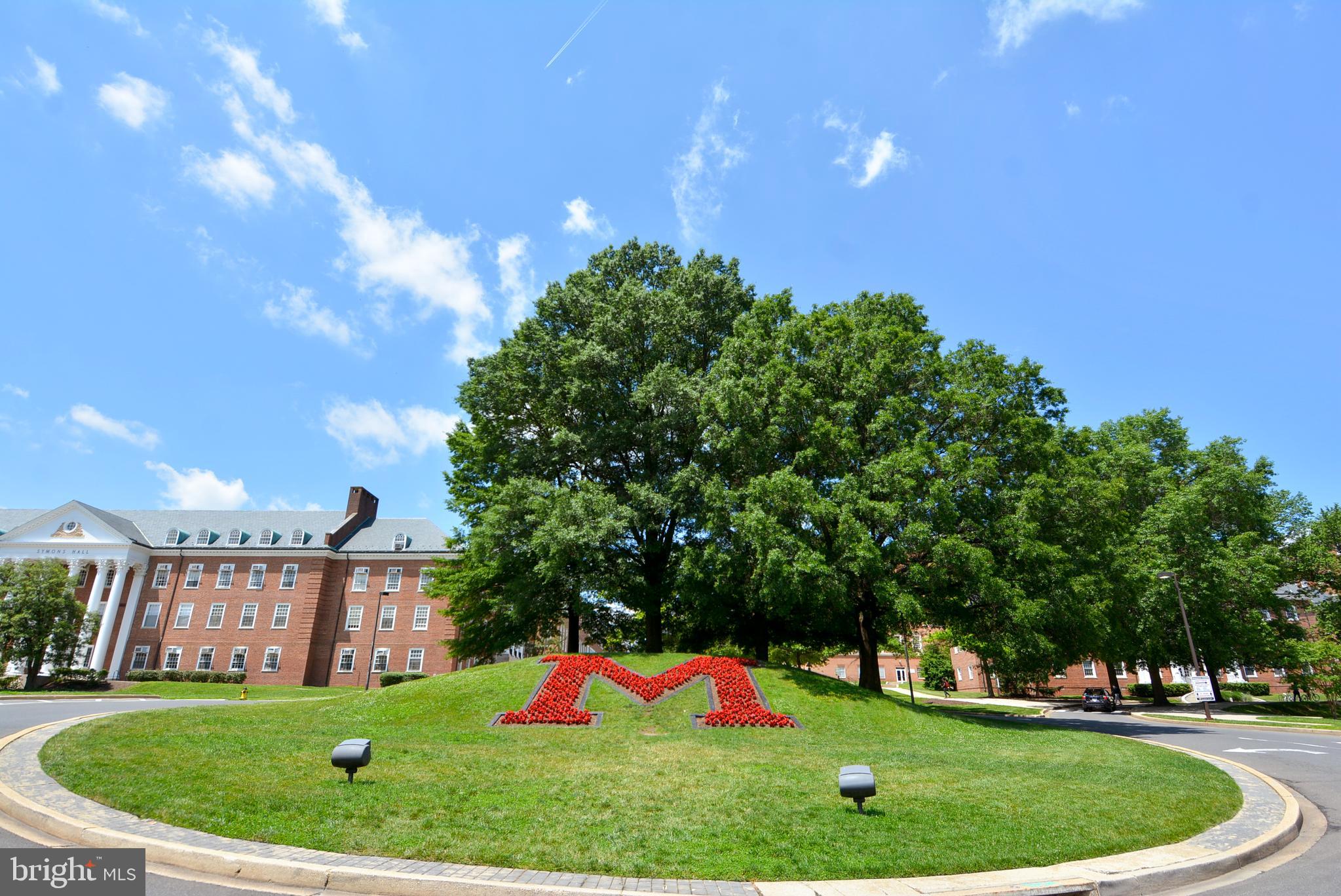 GRETTAS ADDN TO RIVERDAL - Residential