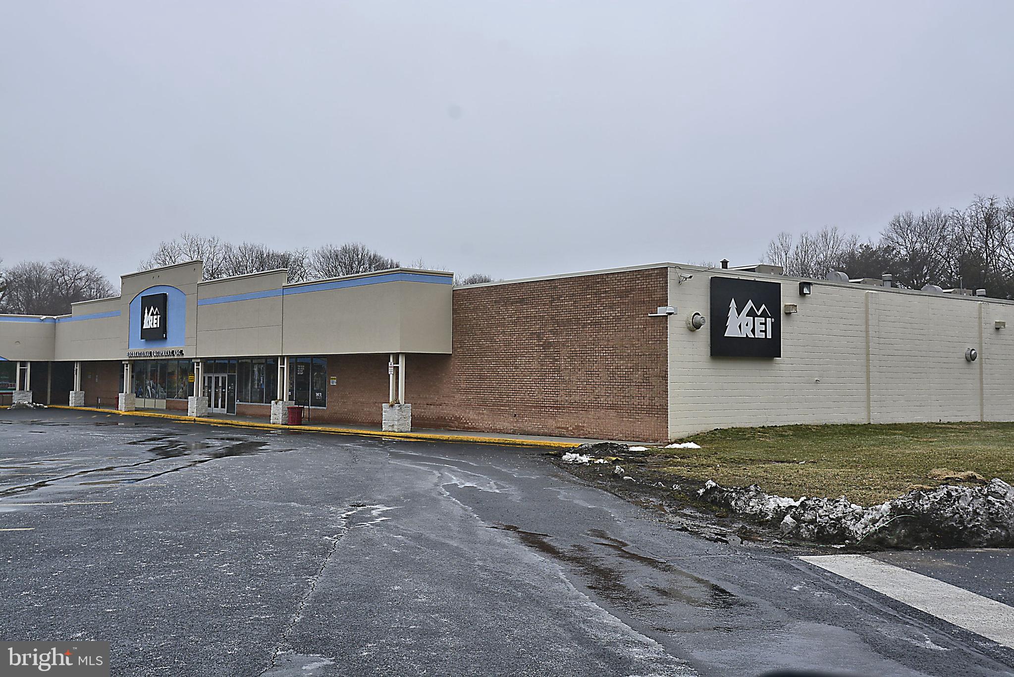 GRETTAS ADDN TO RIVERDAL - Residential