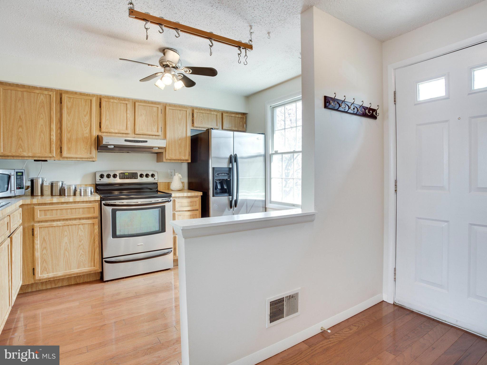 D EVEREUX WEST - Residential