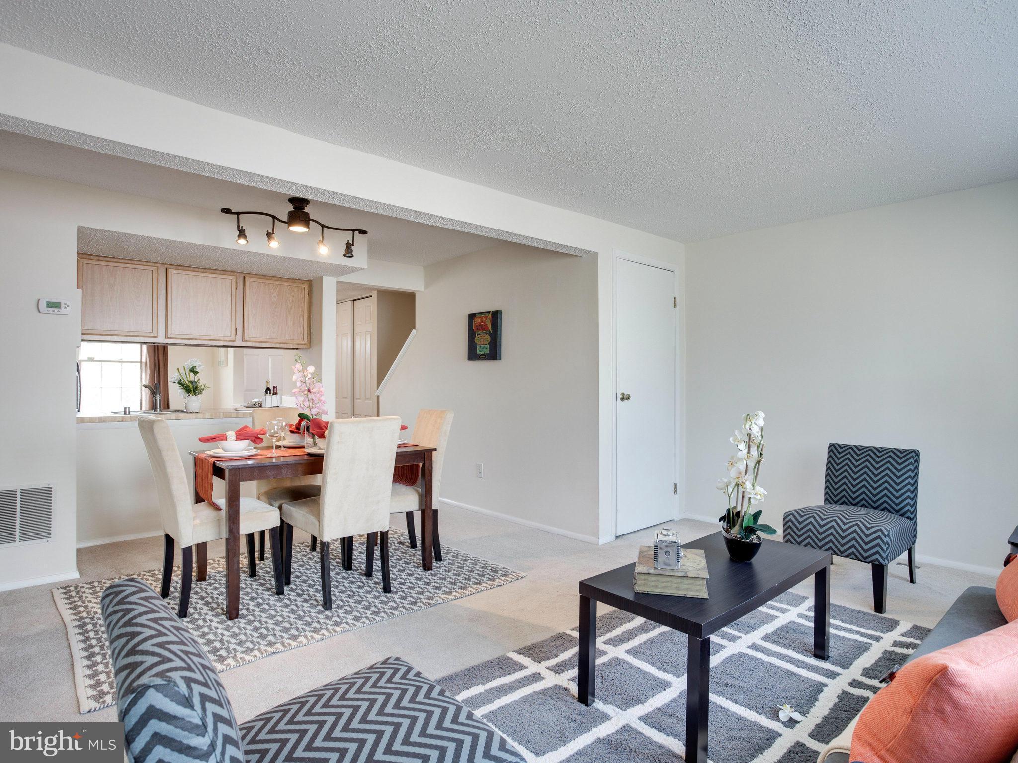 D EVEREUX WEST - Residential