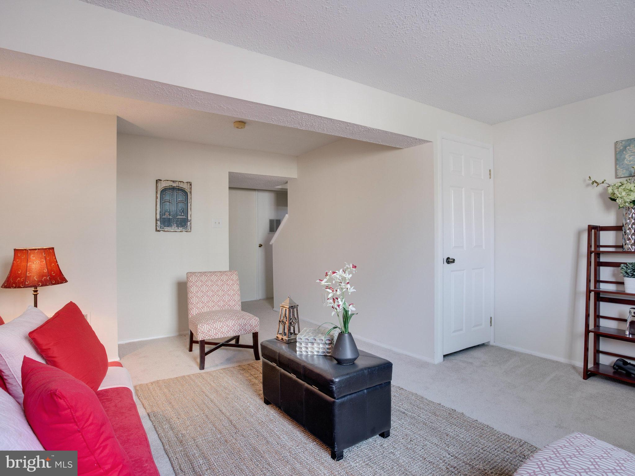 D EVEREUX WEST - Residential