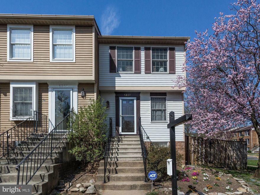 Property placed in upcoming auction - ends 5/27/15. All bids must be submitted via website HOMESEARCH. Offers subject to auction site terms & 5% buyer premium. Contact ALT AGENT FOR ALL INFO. Just minutes to I-395 & I-495, Wegmans & two metros.This charming home offers HWFs,updated kit w/ SS,spacious BR's & bonus living space complete w/ half ba in LL. Grassy fenced-in backyard & wooden patio.