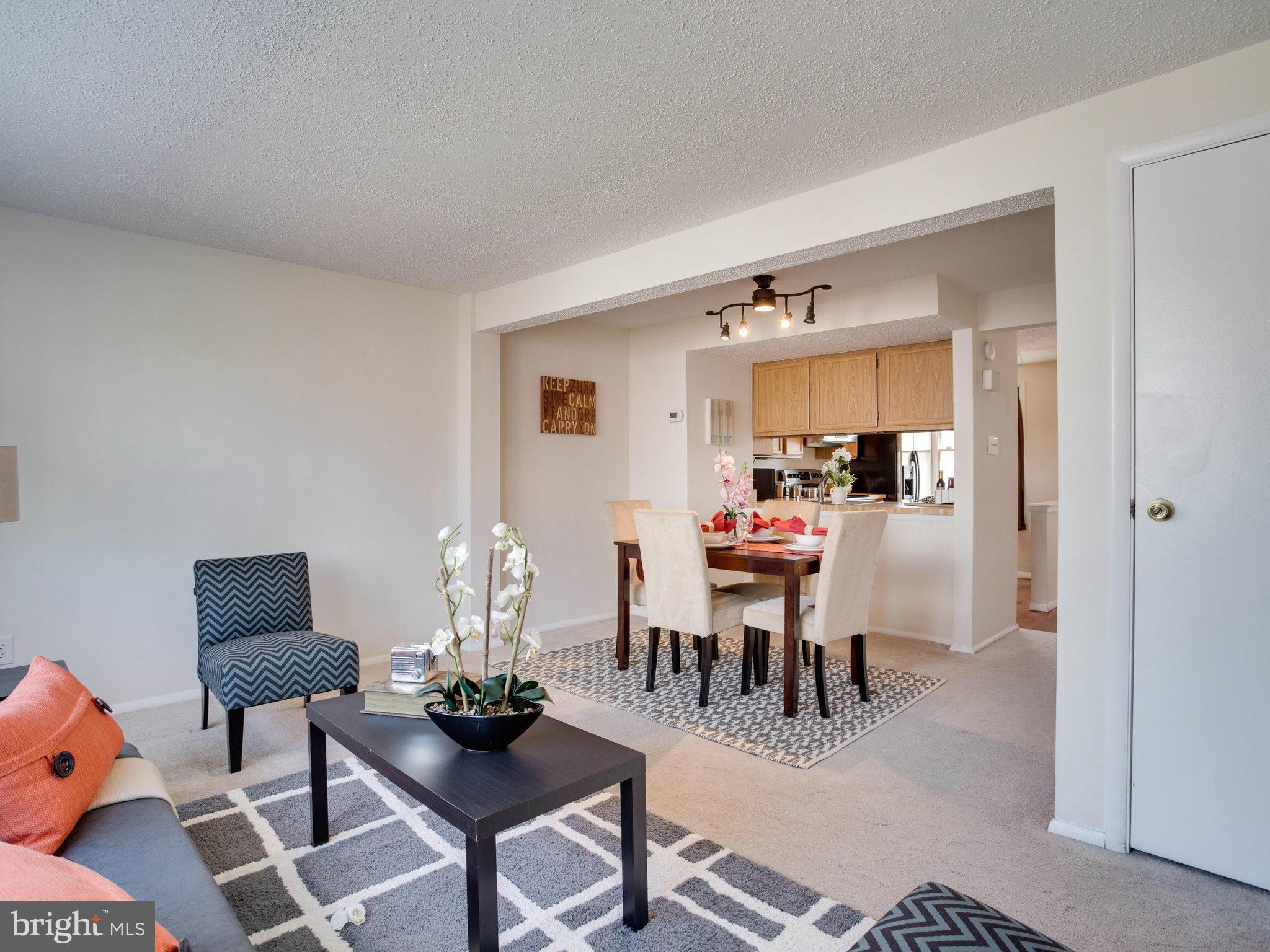 D EVEREUX WEST - Residential